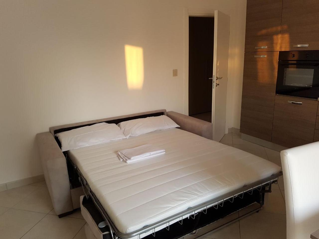 Sottomarina Beach Apartment Chioggia Buitenkant foto