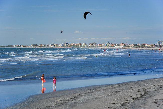 Sottomarina Beach Apartment Chioggia Buitenkant foto