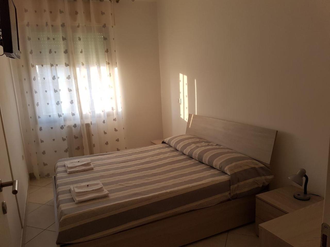 Sottomarina Beach Apartment Chioggia Buitenkant foto
