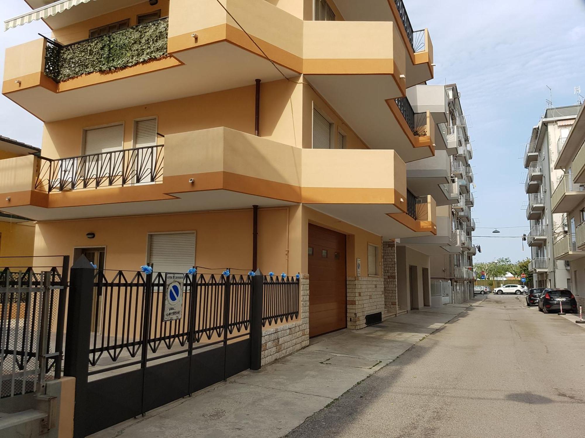 Sottomarina Beach Apartment Chioggia Buitenkant foto